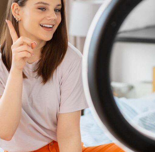 Zu sehen ist das Bild 1 zum Beitrag mit dem Thema: Smartphone Ringleuchte Empfehlungen & Ratgeber