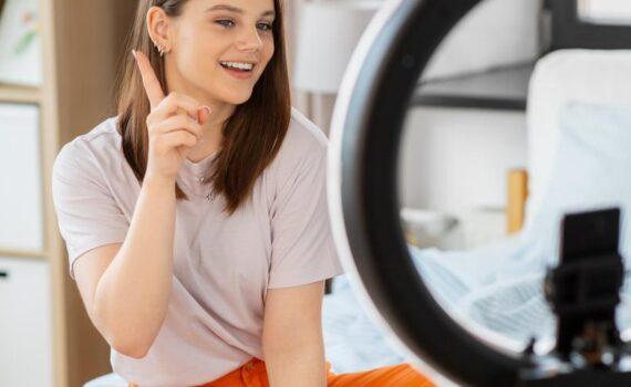 Zu sehen ist das Bild 1 zum Beitrag mit dem Thema: Smartphone Ringleuchte Empfehlungen & Ratgeber