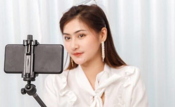 Zu sehen ist das Bild 1 zum Beitrag mit dem Thema: Die besten Handys für Selfies 2024