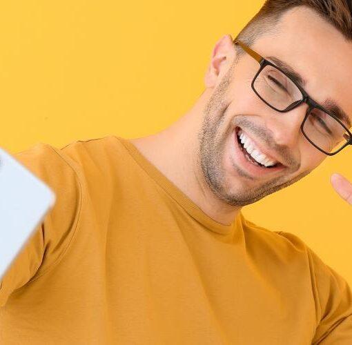 Zu sehen ist das Bild 1 zum Beitrag mit dem Thema: Wie mache ich ein Selfie