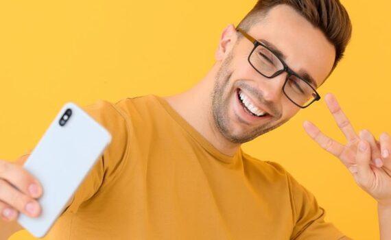 Zu sehen ist das Bild 1 zum Beitrag mit dem Thema: Wie mache ich ein Selfie